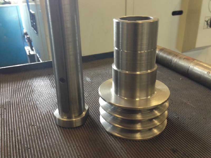 CNC dreining av spindelaksling til trevarefabrikk